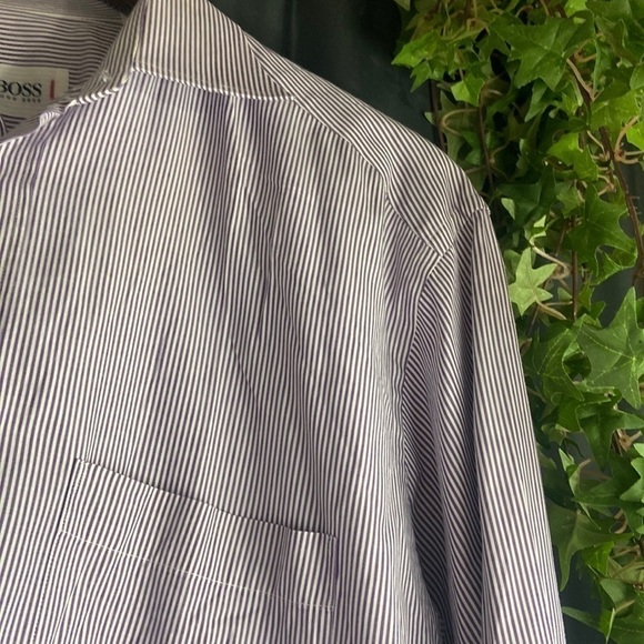 - Hugo Boss Dress shirt💕 - Picture 3 of 9